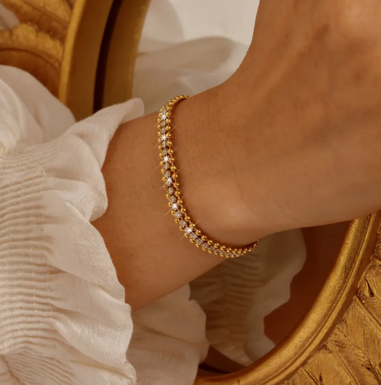 Rozsdamentes Acél Karkötő Zircon Lánccal